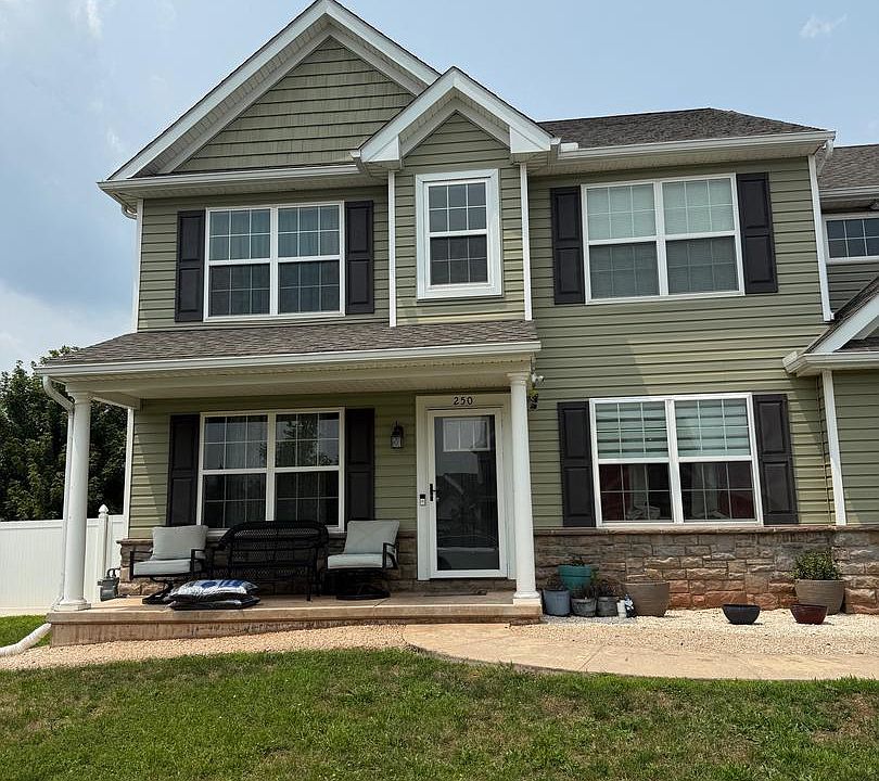 1st image of 250 Callie Dr
