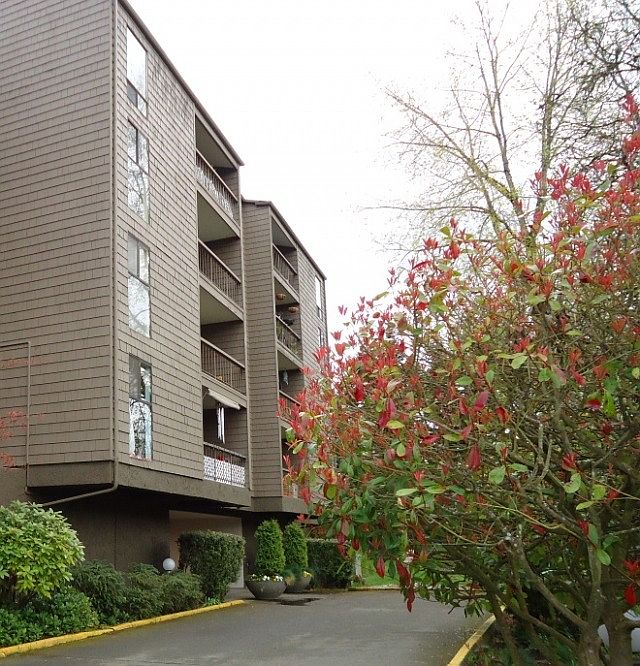 1st image of 6858 139th Ave NE APT 710
