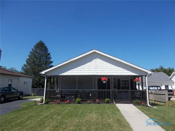 323 Beech St, Wauseon, OH 43567