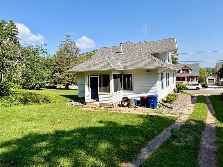 Listing photo 5