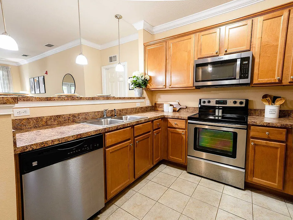 1240 SW 9th Rd #106