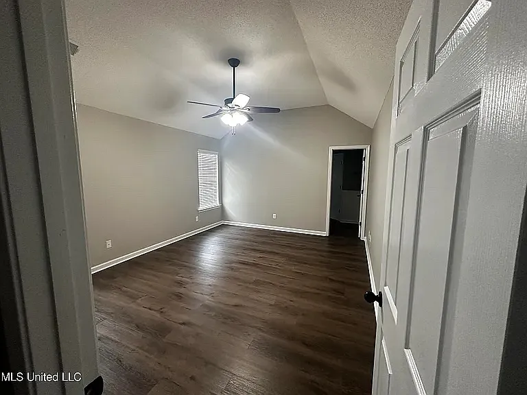 7927 Ridgedale Dr — Photo 11