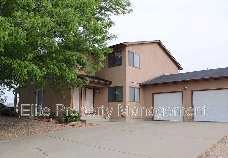 212 W Palmer Lake Dr — Photo 1