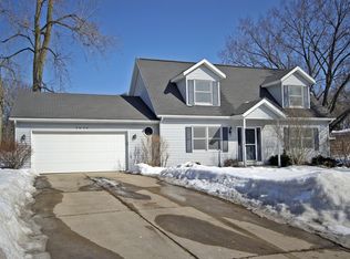 2620 Sleepy Hollow Dr, Portage, MI 49024
