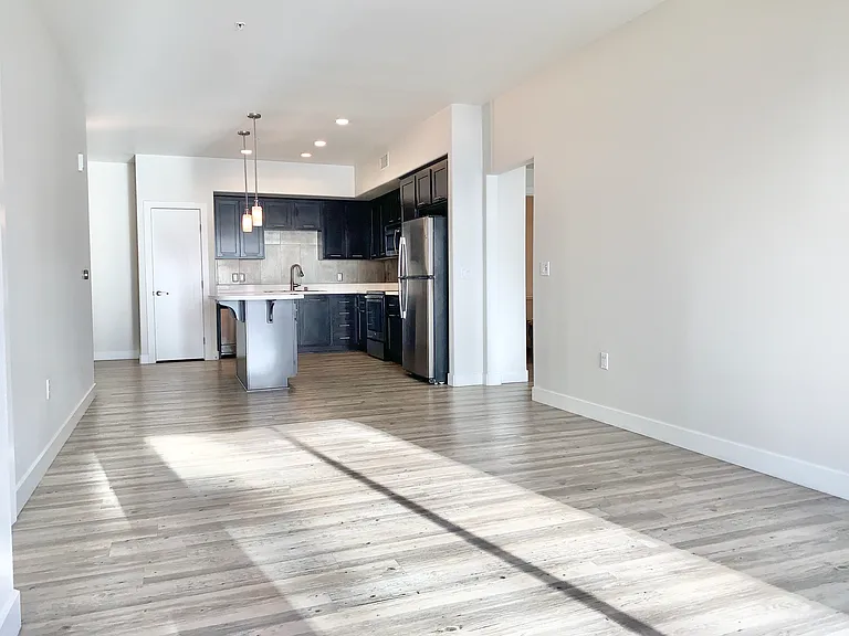 Urbana East Village Rental Flats — Photo 45