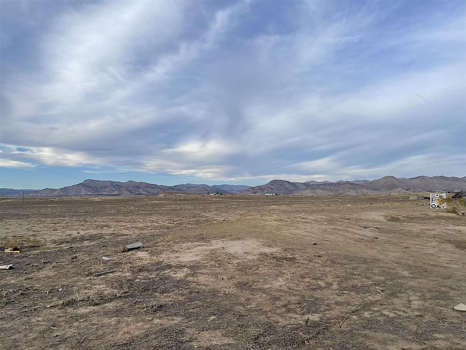 2nd image of 2066 16th Rd