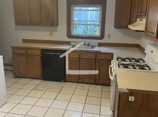 16 Prince St #1A, Brookline, MA 02445