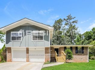 467 Burgundy Ct, Stone Mountain, GA 30087