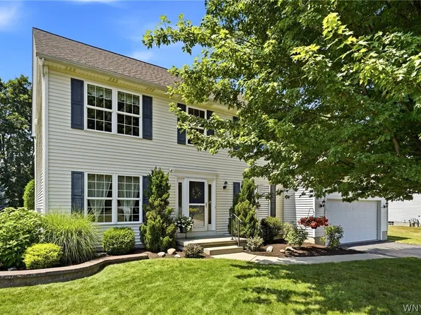 4178 Foxwood Ln, Williamsville, NY 14221