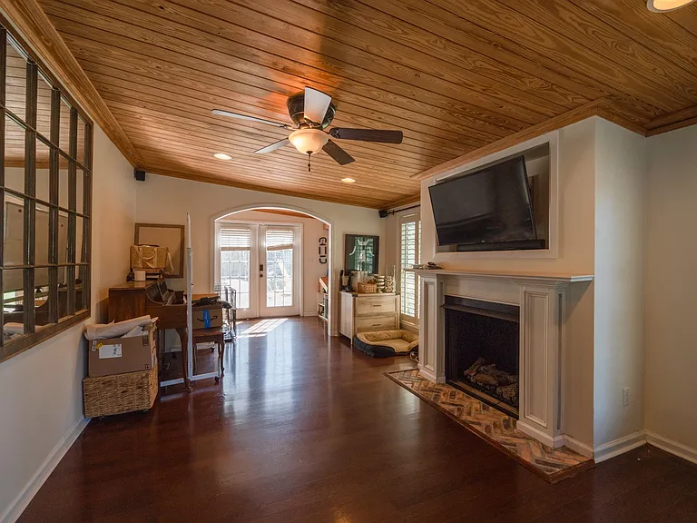 307 Doe Run Cir — Photo 139
