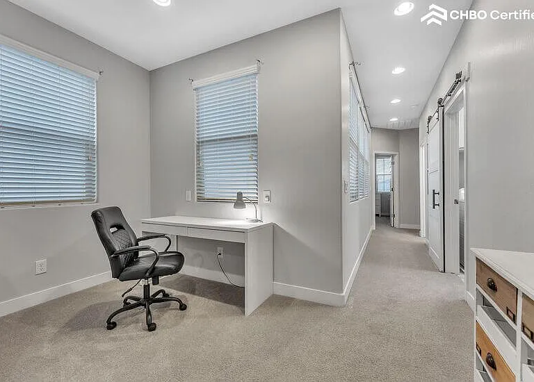 3713 E Robert St — Photo 13