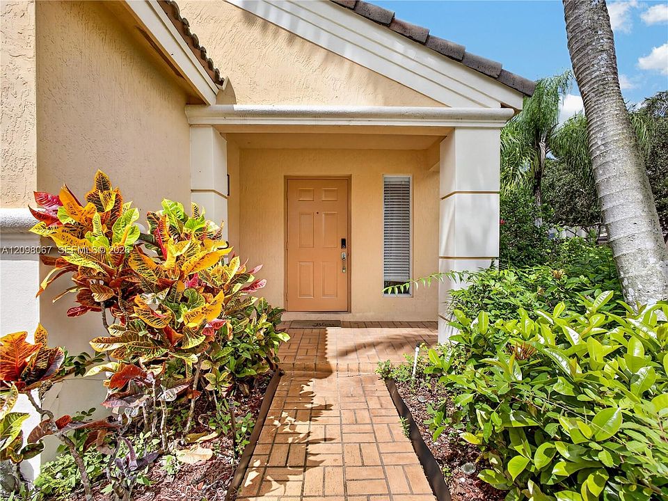 1st image of 1509 Sunset Way