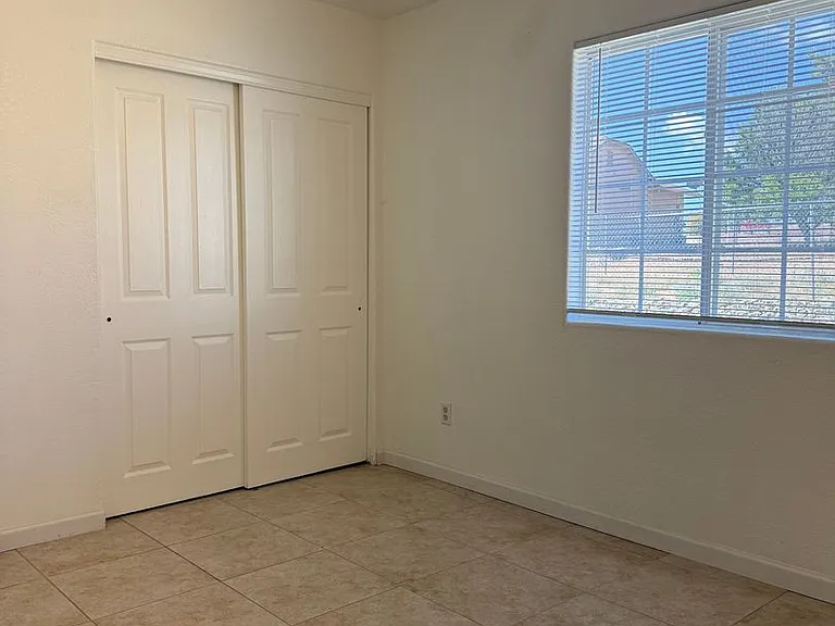 6128 N Viewpoint Dr — Photo 6