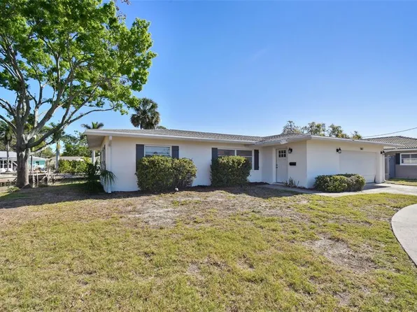 5167 Venetian Blvd NE, Saint Petersburg, FL 33703