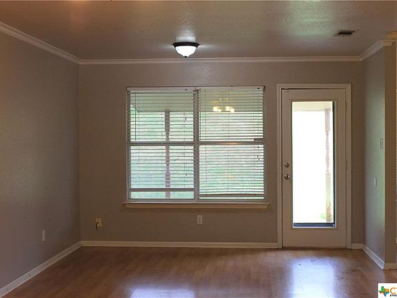 4th image of 801 N 5th St