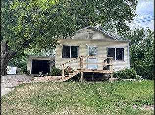 815 N Jefferson Ave, Dixon, IL 61021