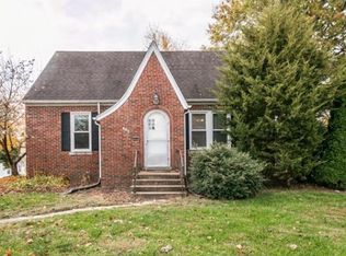 402 W Legion Ave, Columbia, IL 62236