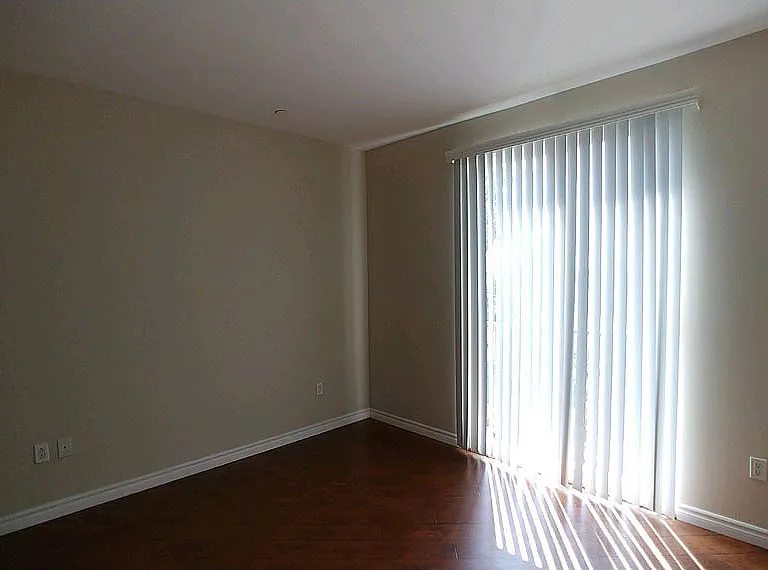 Almeria Townhomes — Photo 42