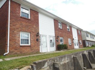 305 Ridgewood Ln, Frankfort, KY 40601