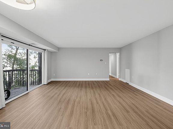 3rd image of 3320 S 28th St APT 203