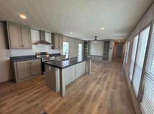 1041 Cimmaron Trl #C1041, Gardner, KS 66030