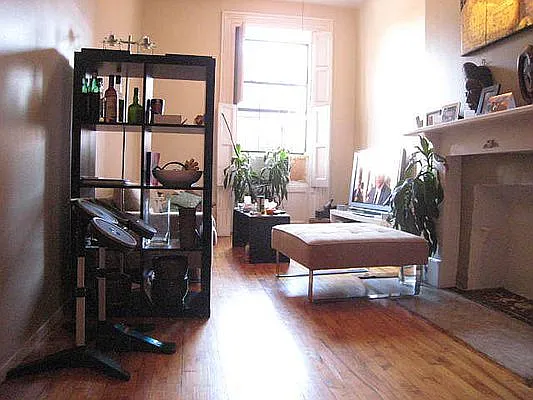 Rented by Jonis Realty | media 28