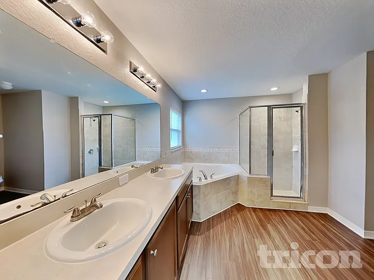 113 Solis Dr — Photo 9