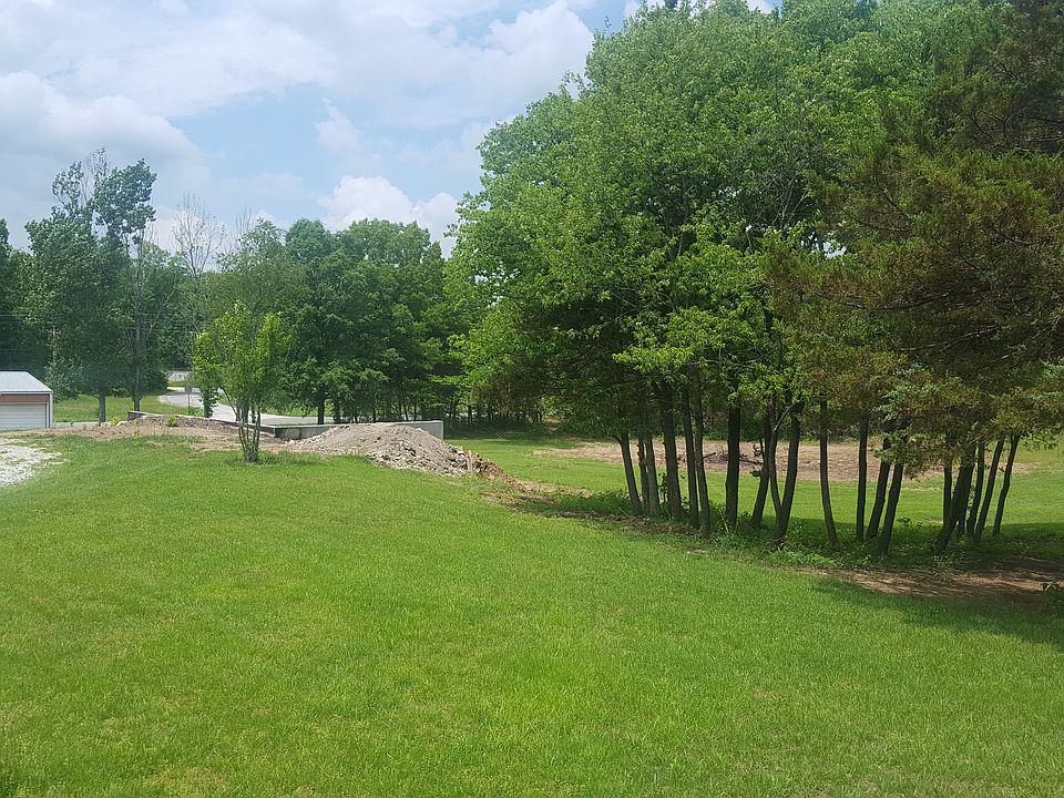 1st image of 4901 W Chapel Dr