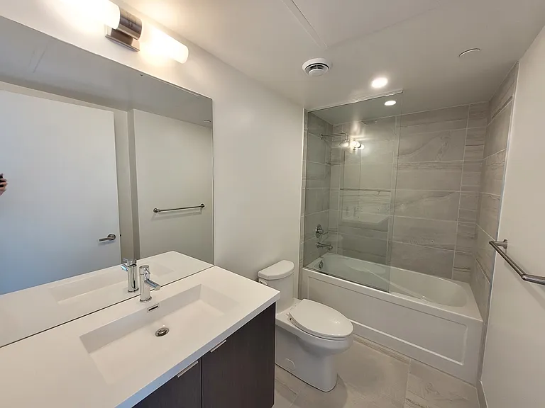 138 Downes St #55 — Photo 42