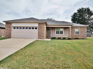 10 Jaguar Dr, Cabot, AR 72023