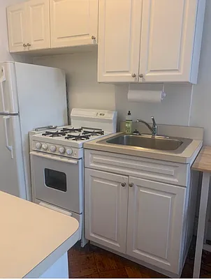 Rented by Oxford Property Group | media 8