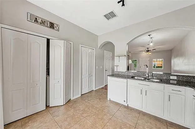 4060 Winding Vine Dr — Photo 156