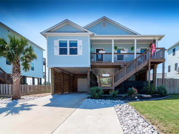 12839 E Conquistador Dr, Galveston, TX 77554