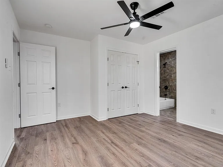 2416 Cumberland St — Photo 22