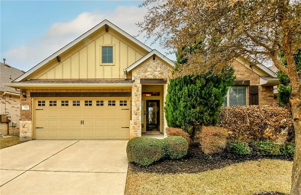 3 bed, 1704 sqft, $2,600 — Photo 1