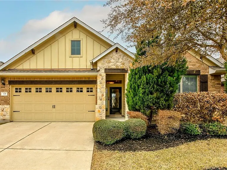 124 Navigator Dr — Photo 1