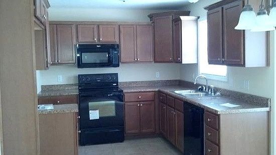 2nd image of 646 S Long Dr