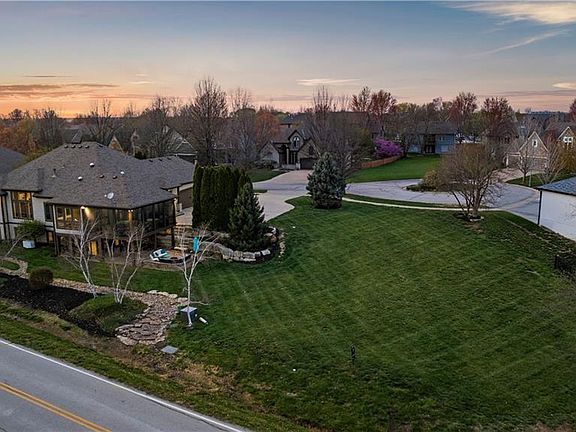 2nd image of 23985 Saint Andrews Ct
