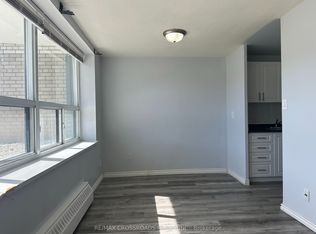 363 Lakeshore Rd E #102, Mississauga, ON L5G 1H7