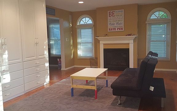 2nd image of 2633 N Wilshire Ln