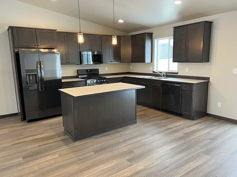 12685 N Cavanaugh Dr — Photo 2