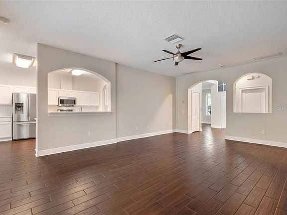 4th image of 2233 Briana Dr