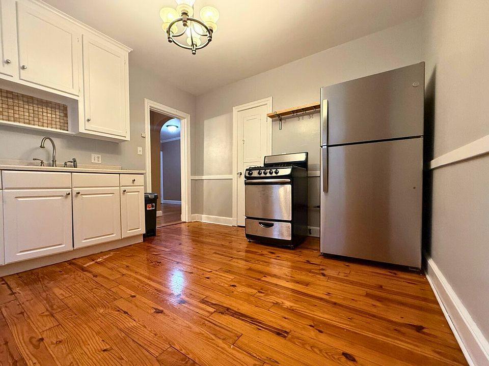 1st image of 80 Strathmore Rd APT 1