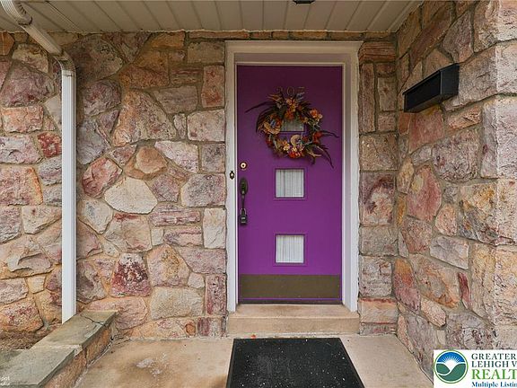 3rd image of 207 N 27th St