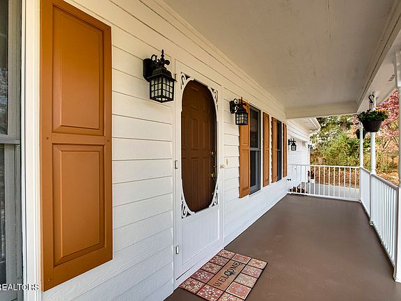 4th image of 102 Tanasi Ct