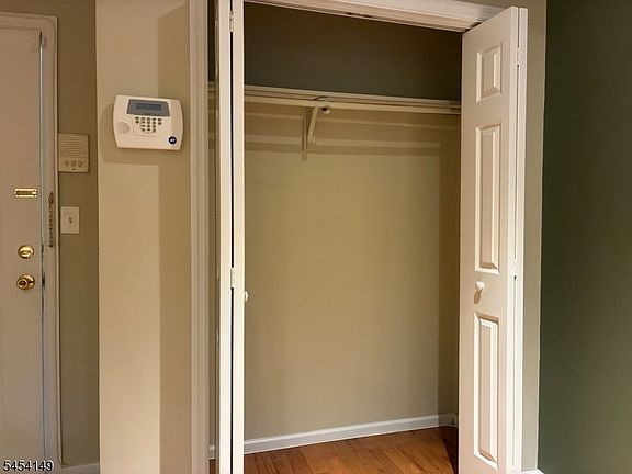 3rd image of 468 Washington Ave