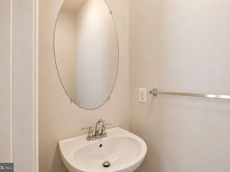 22520 Phillips St #401 — Photo 17