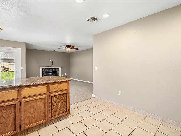 1002 Bay Terrace Dr — Photo 15
