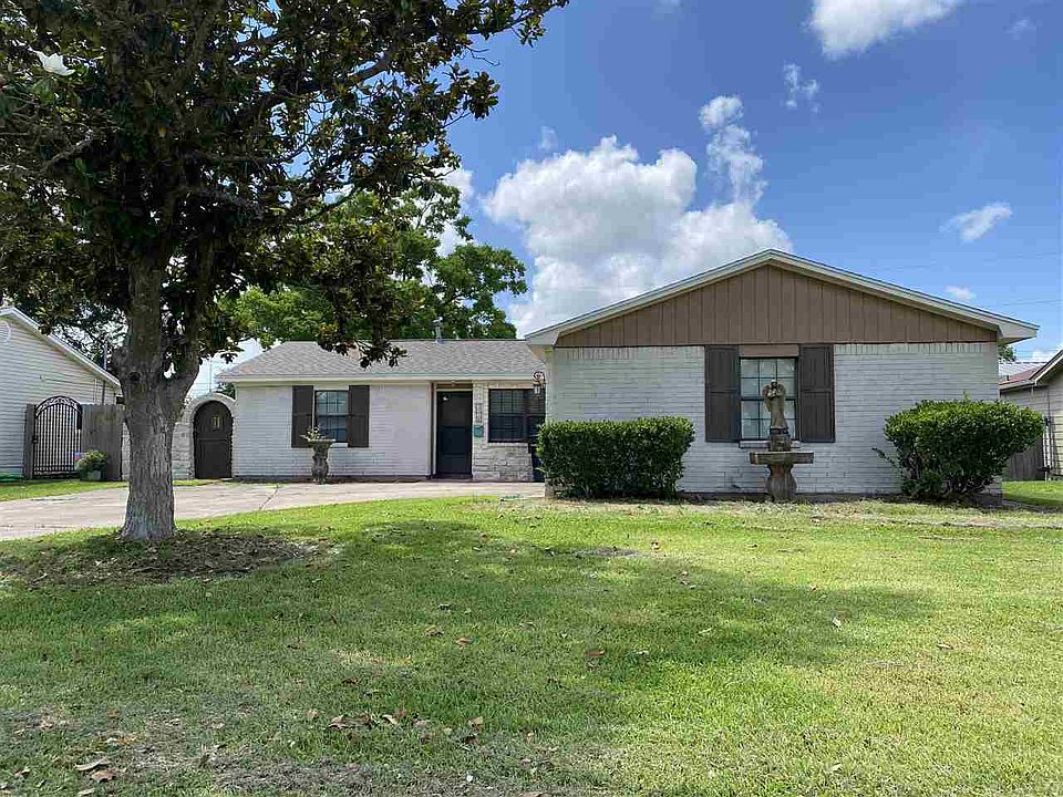 1st image of 1216 Navasota Ave