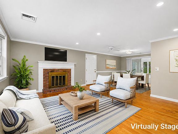 3rd image of 61 Continental Drive